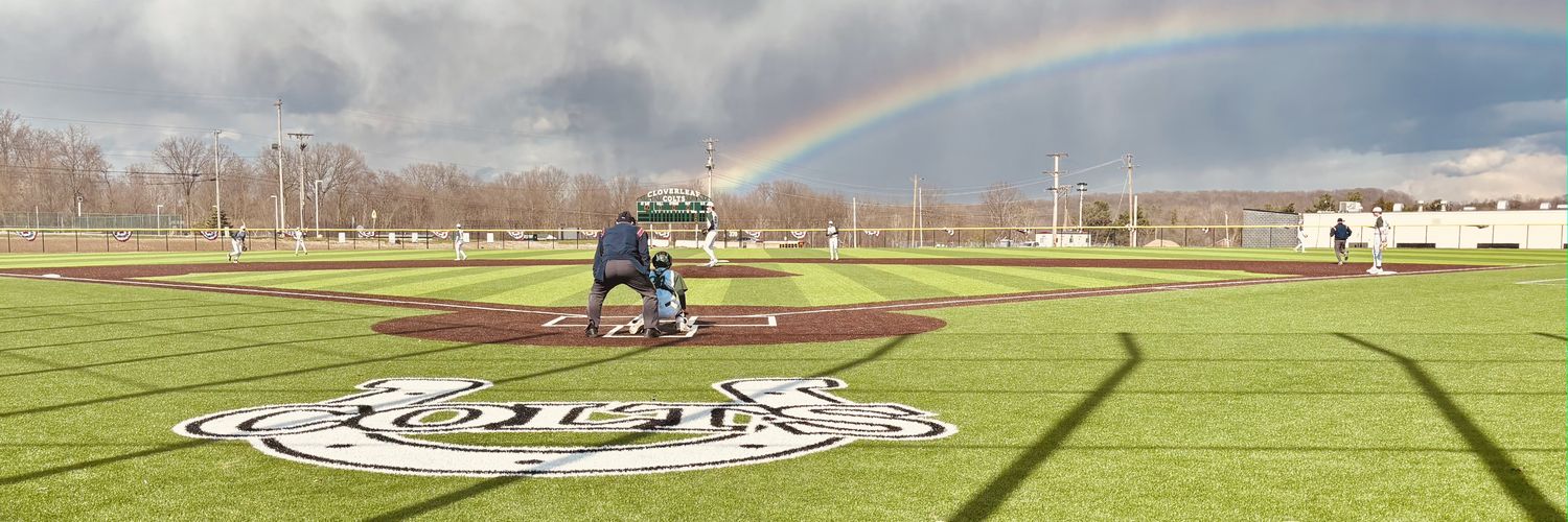 Cloverleaf Baseball banner