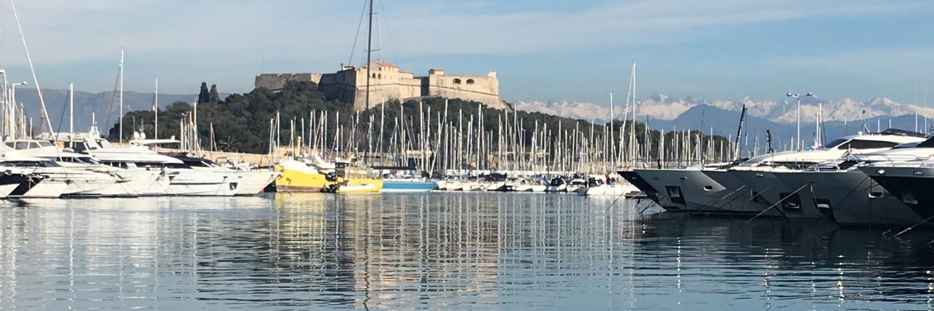 Eve Elizabeth banner