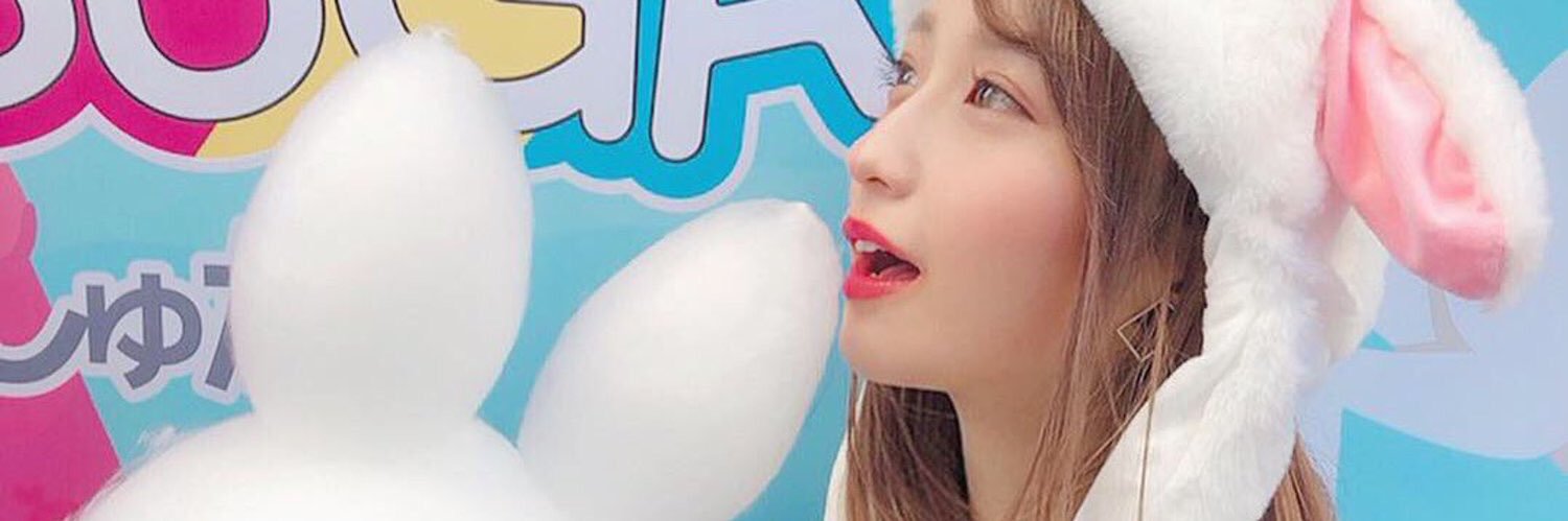 pinkgazel's profile banner image