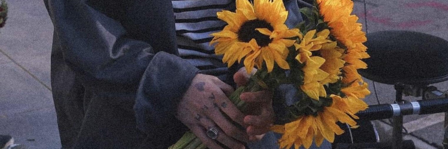 m a d i n a ✧♡.°⑅ banner