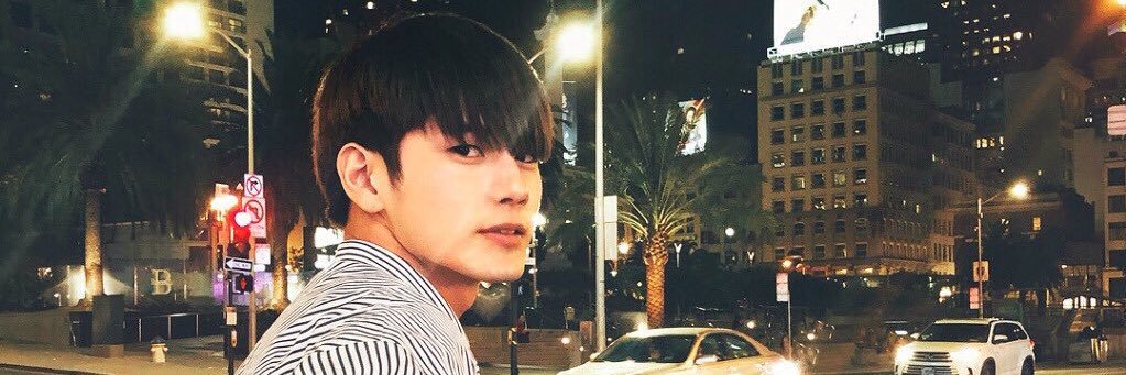 옹이🖤 banner