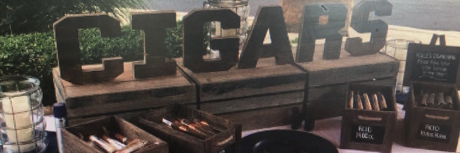 Smokeyscigars's profile banner image