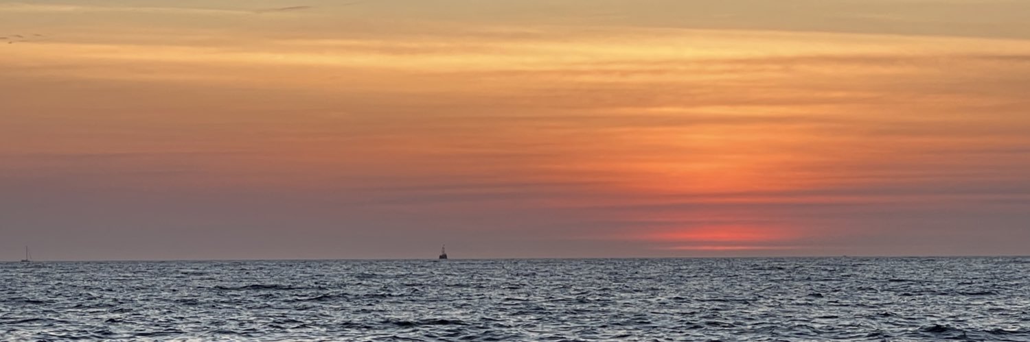 leilanislas's profile banner image