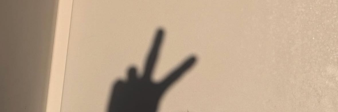 g___1712's profile banner image