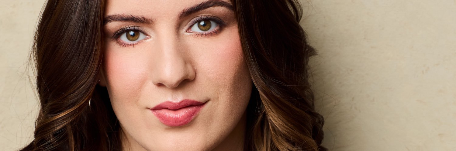 EveYasmine's profile banner image