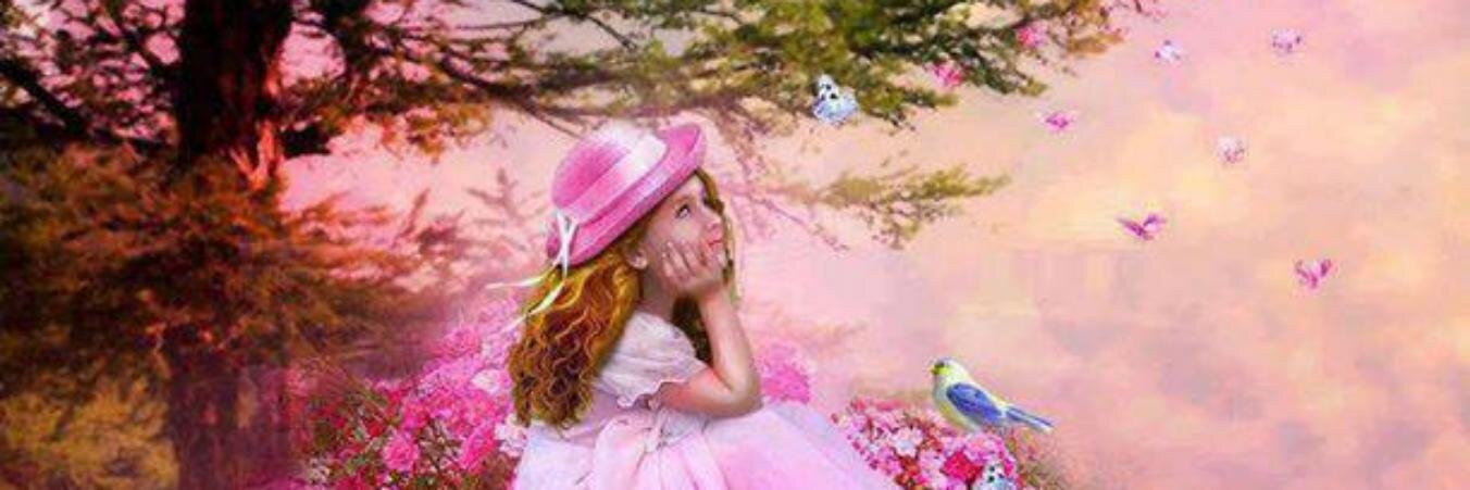 Carolinepaez's profile banner image