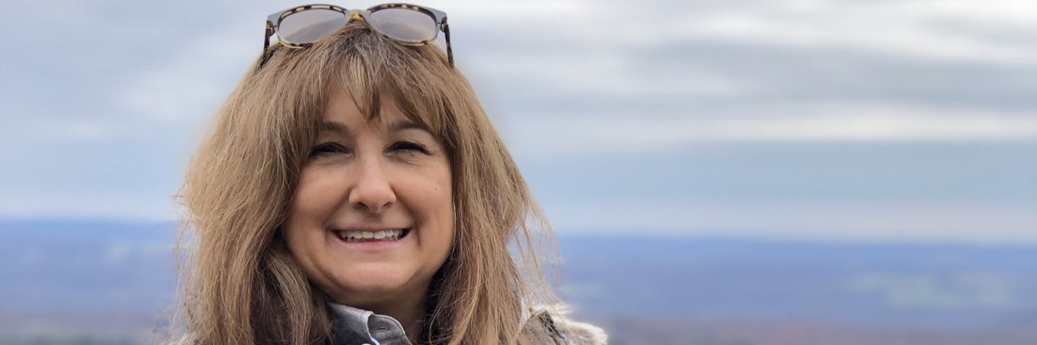 Lisa Ruggiero banner