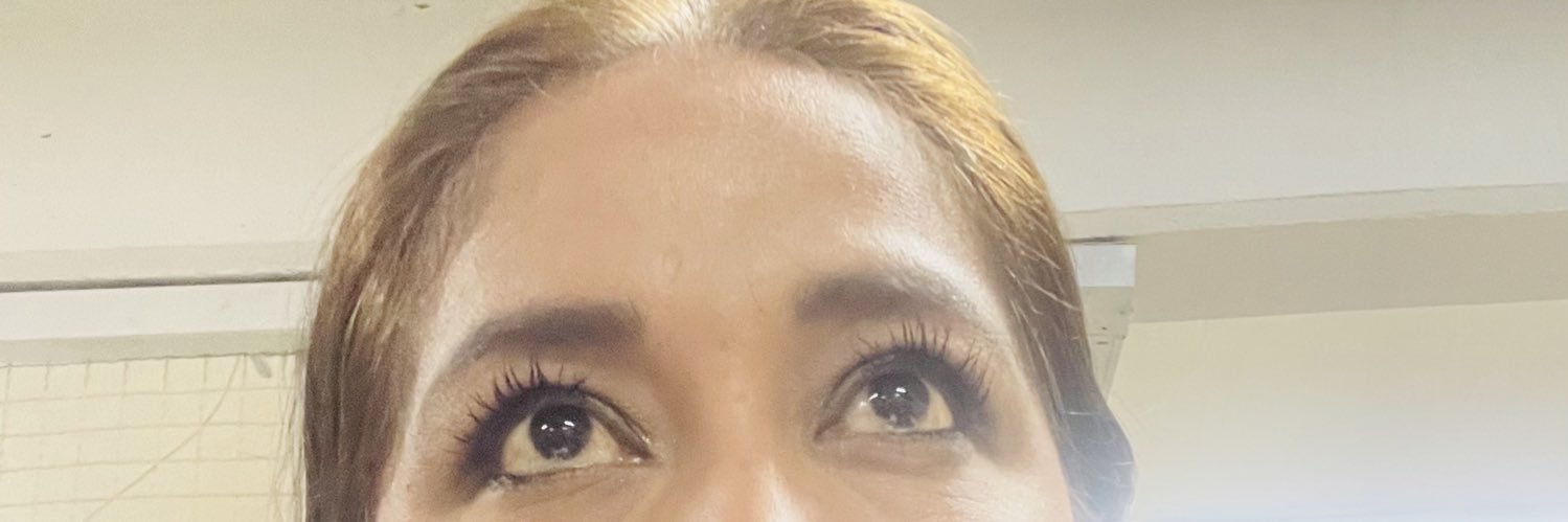 lizbethalejandr's profile banner image