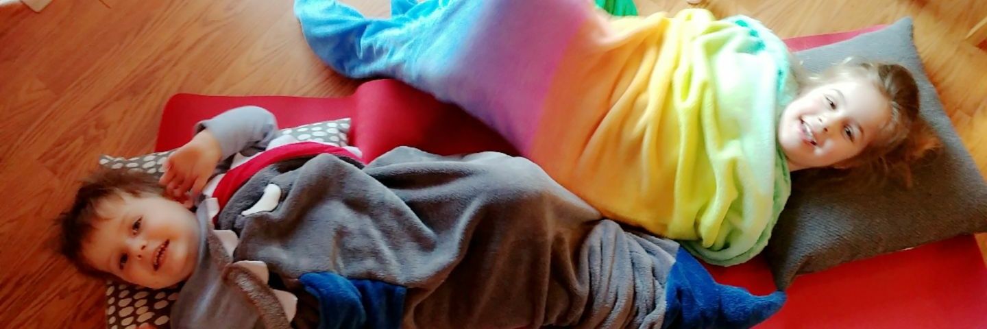 Mrs. Mon Q info banner