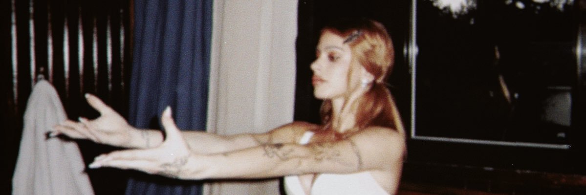 Laura Stacey Fan ✶ banner