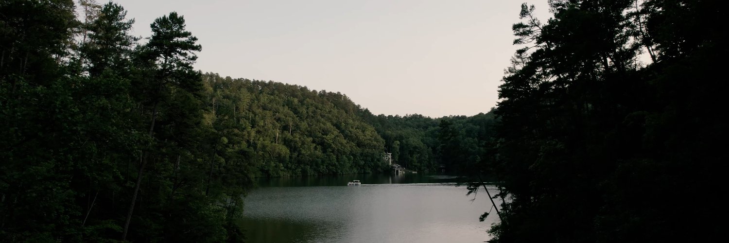 robbvious's profile banner image