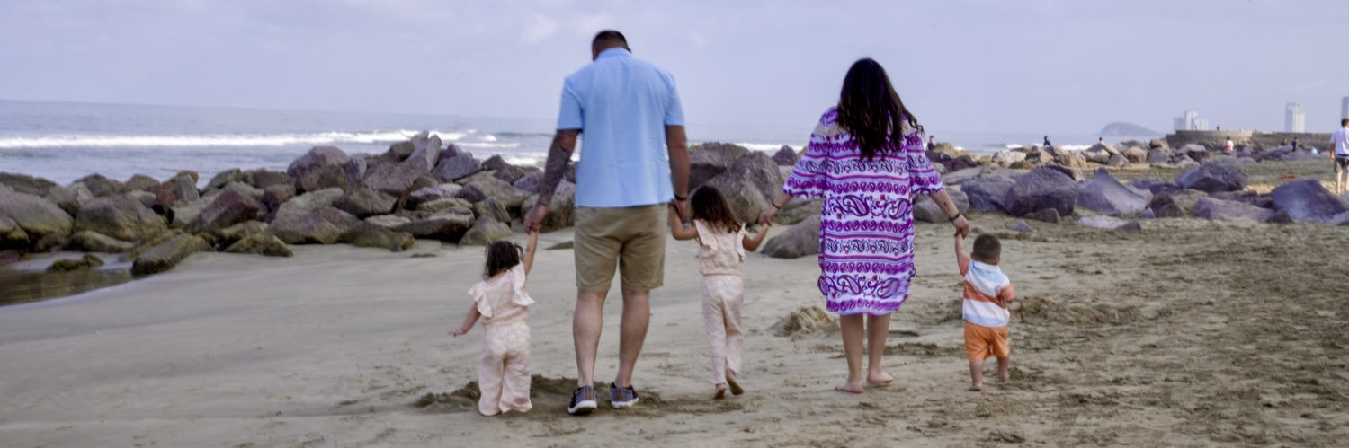 _deboradiaz's profile banner image