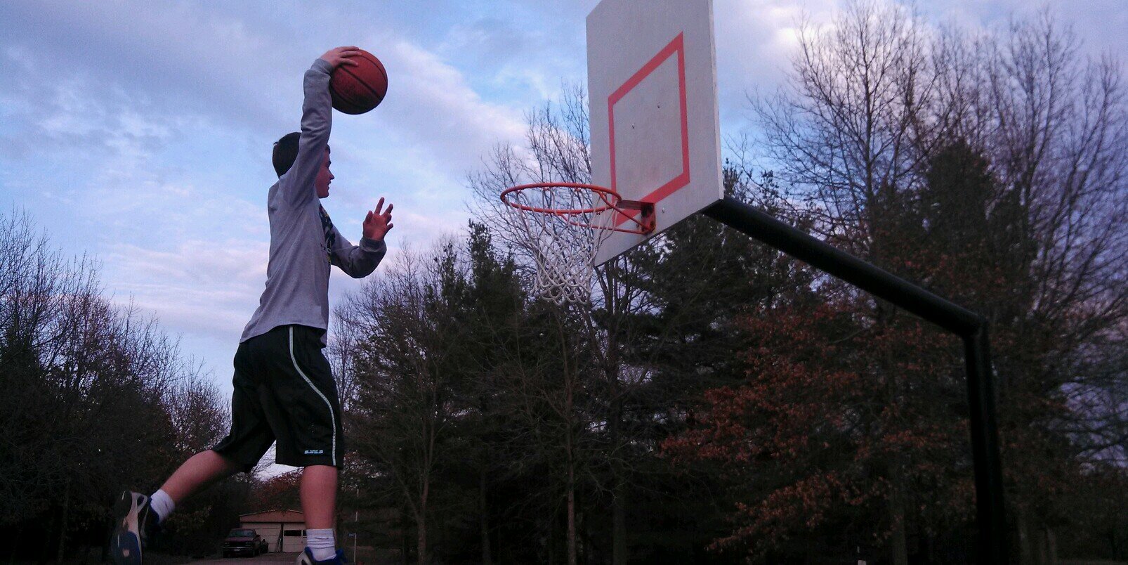 samuelclouse24's profile banner image