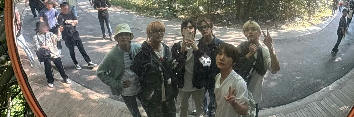 dearyangyang's profile banner image