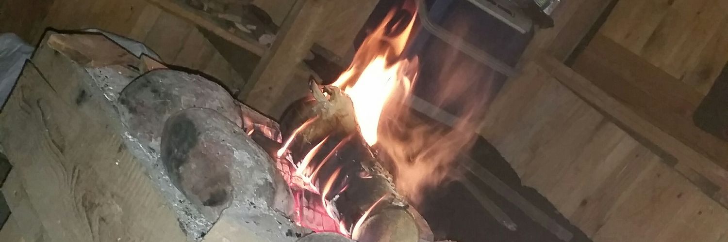 lozzbozz85's profile banner image