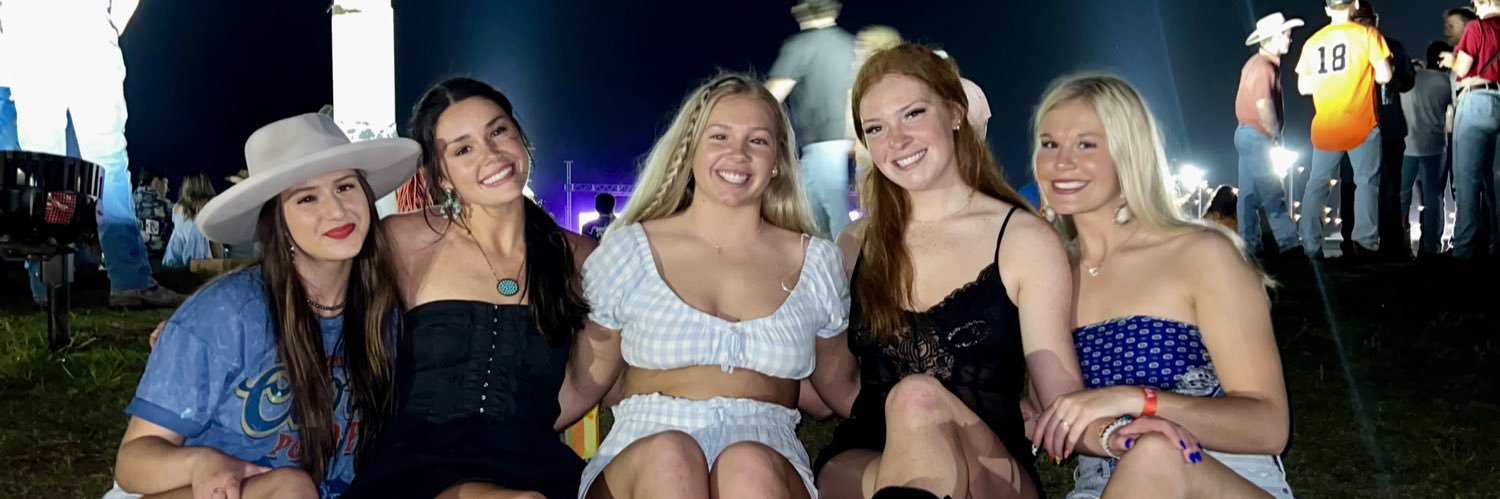 reesewebbb's profile banner image