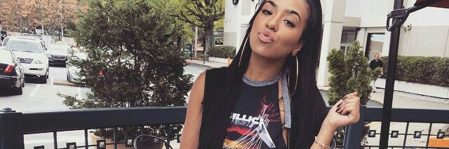 B.Simone banner