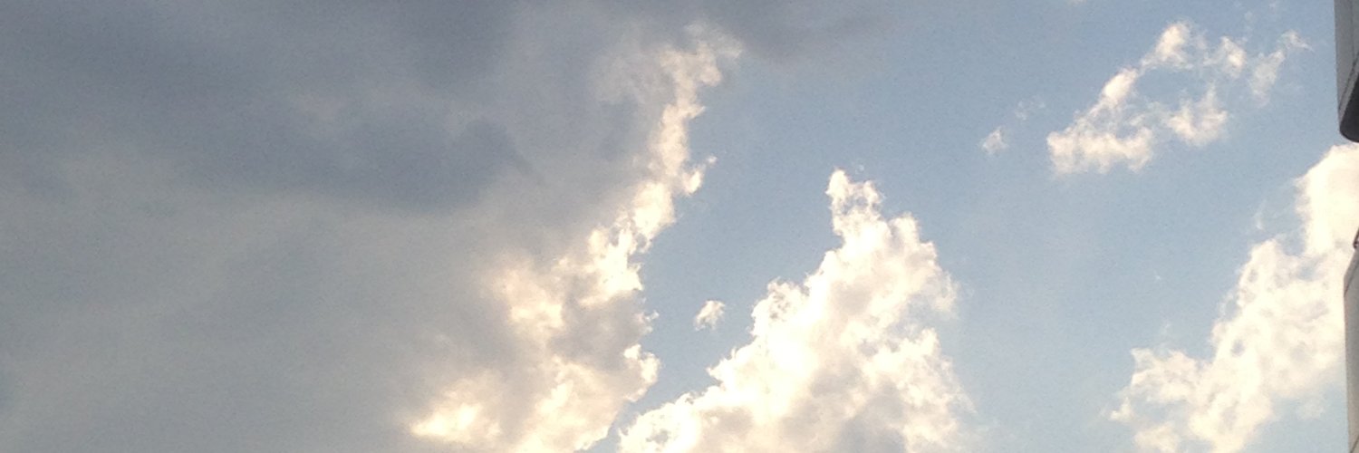 lunatitanium's profile banner image