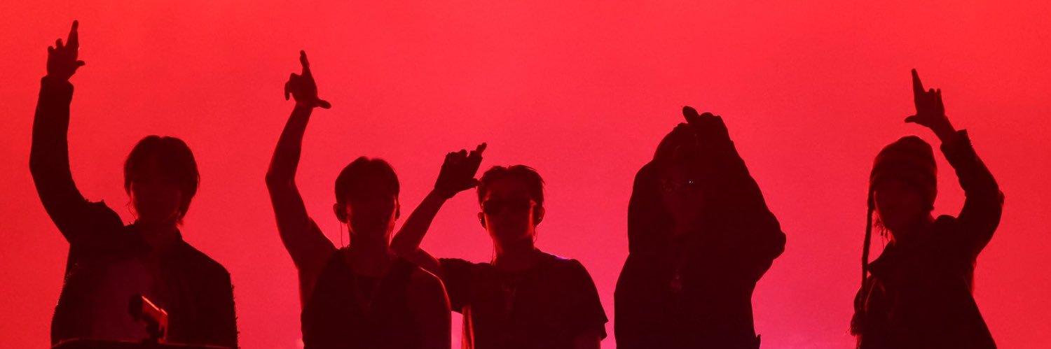 backshiet's profile banner image