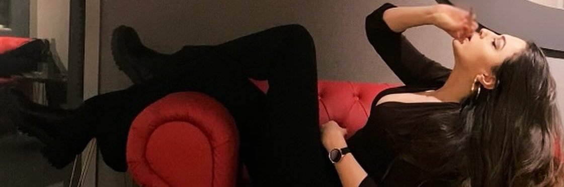 esrasadklar's profile banner image