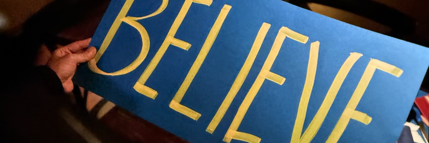 fanielass's profile banner image