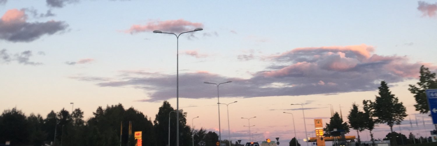 idisaker's profile banner image