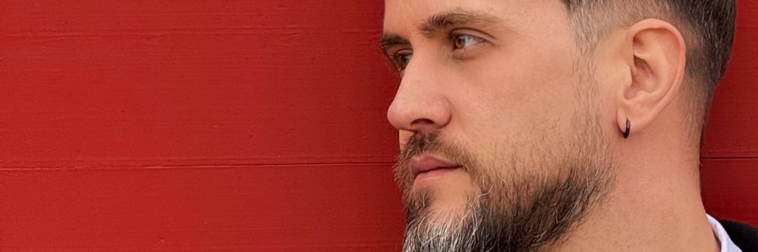 osdafon's profile banner image