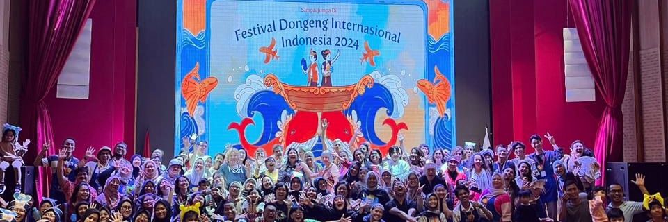 monictika's profile banner image