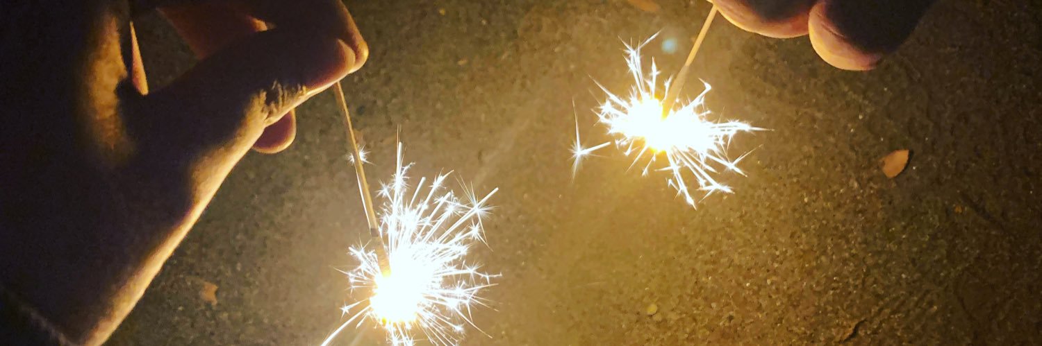 mo_rizs's profile banner image