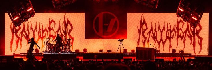 øsø •• banner