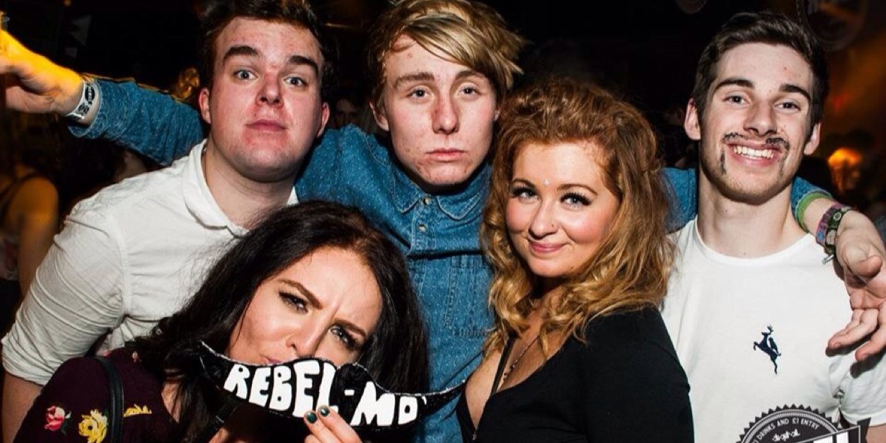 livfarrell's profile banner image
