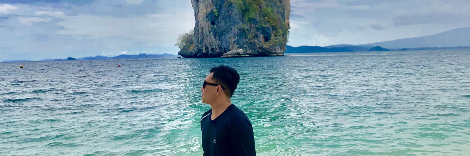 raz_adl's profile banner image