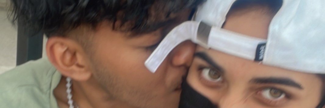 Amelbnsly's profile banner image