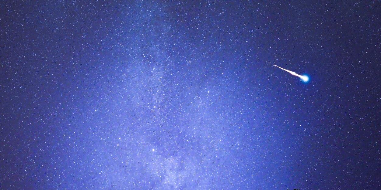 malionde's profile banner image