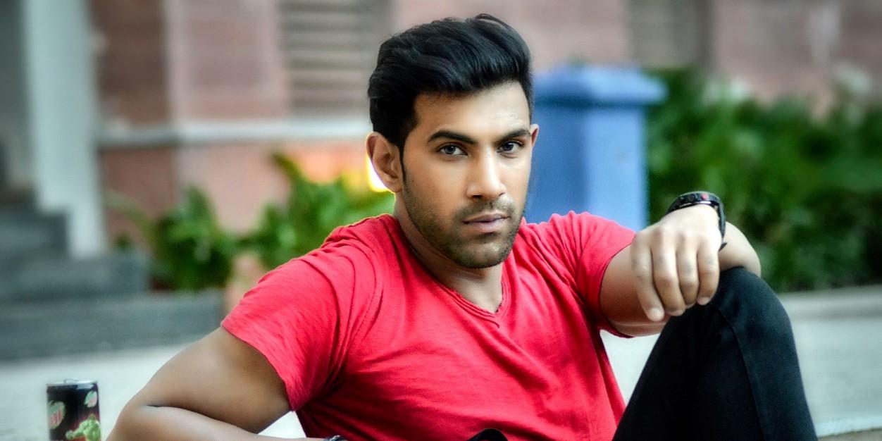 mohit_model's profile banner image