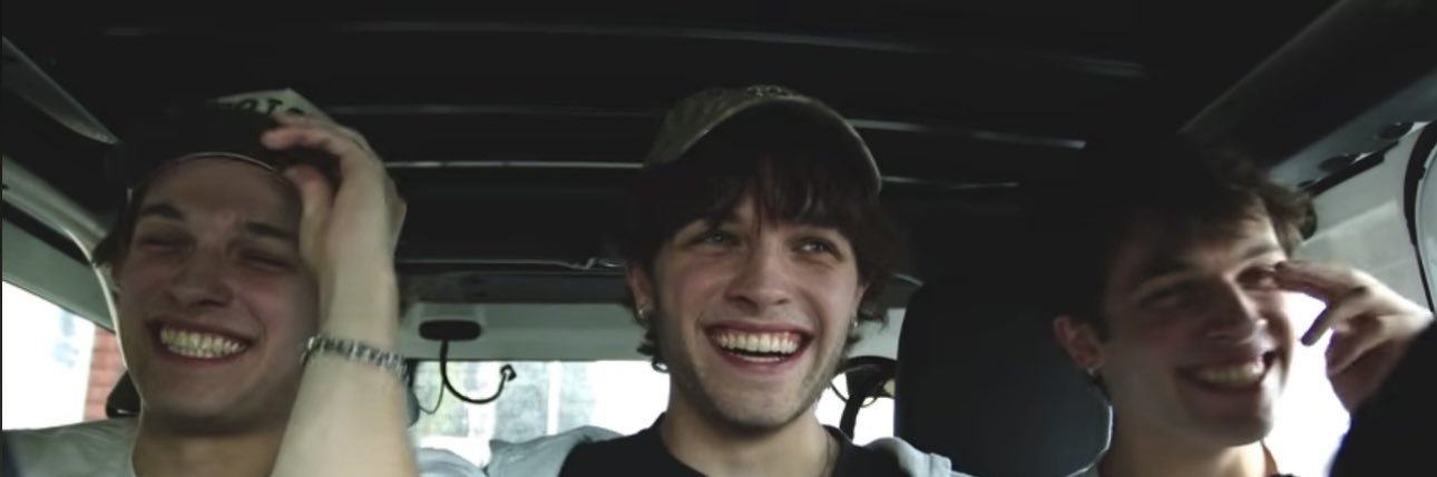 audrey 🦋☁️🎥👻 banner