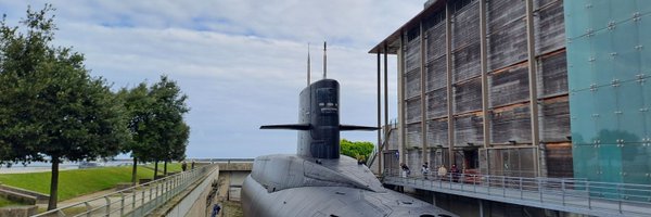 AStrochnis Profile Banner