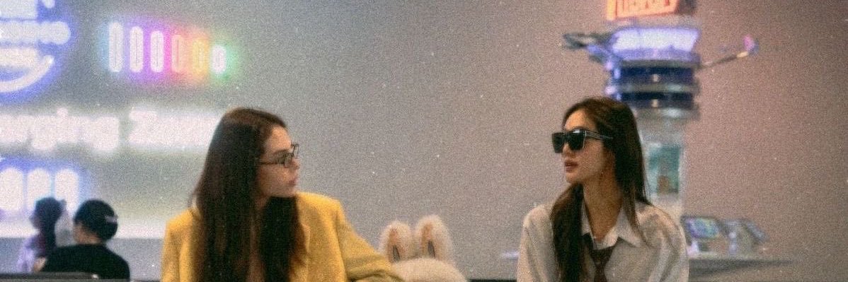 Caroolaah's profile banner image