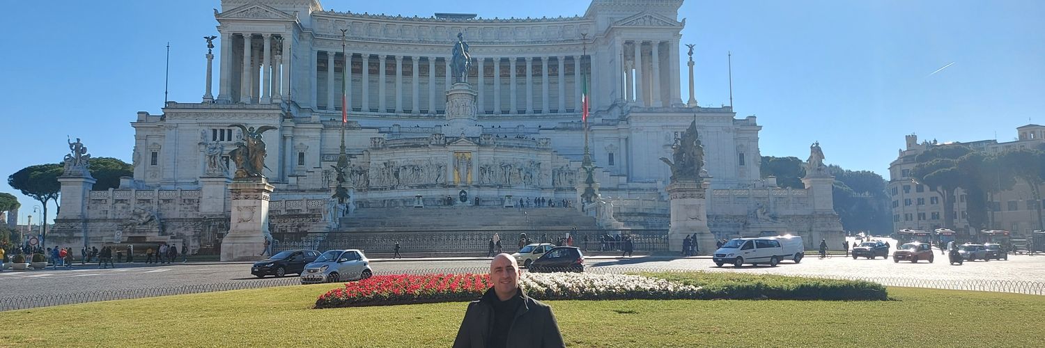 leopoletti's profile banner image