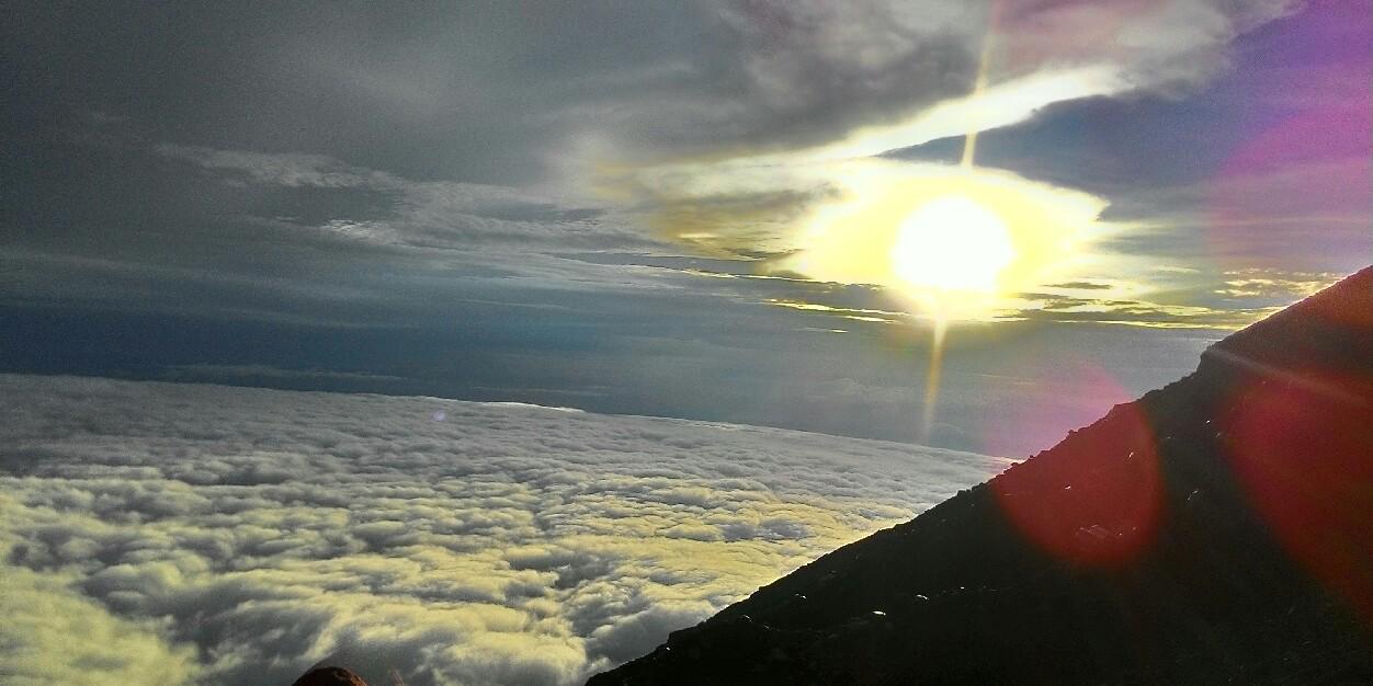 arief383's profile banner image
