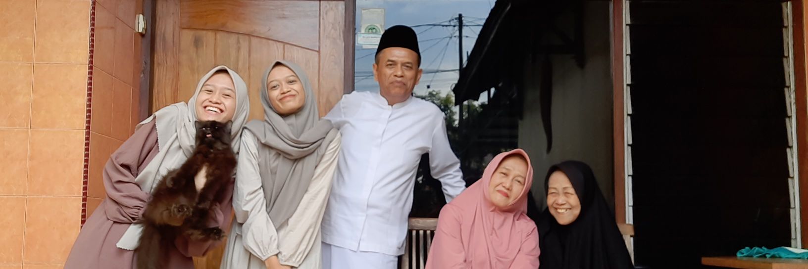 munhaji's profile banner image