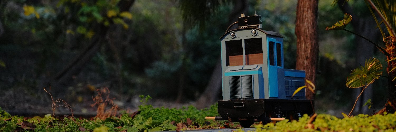 sncomet's profile banner image