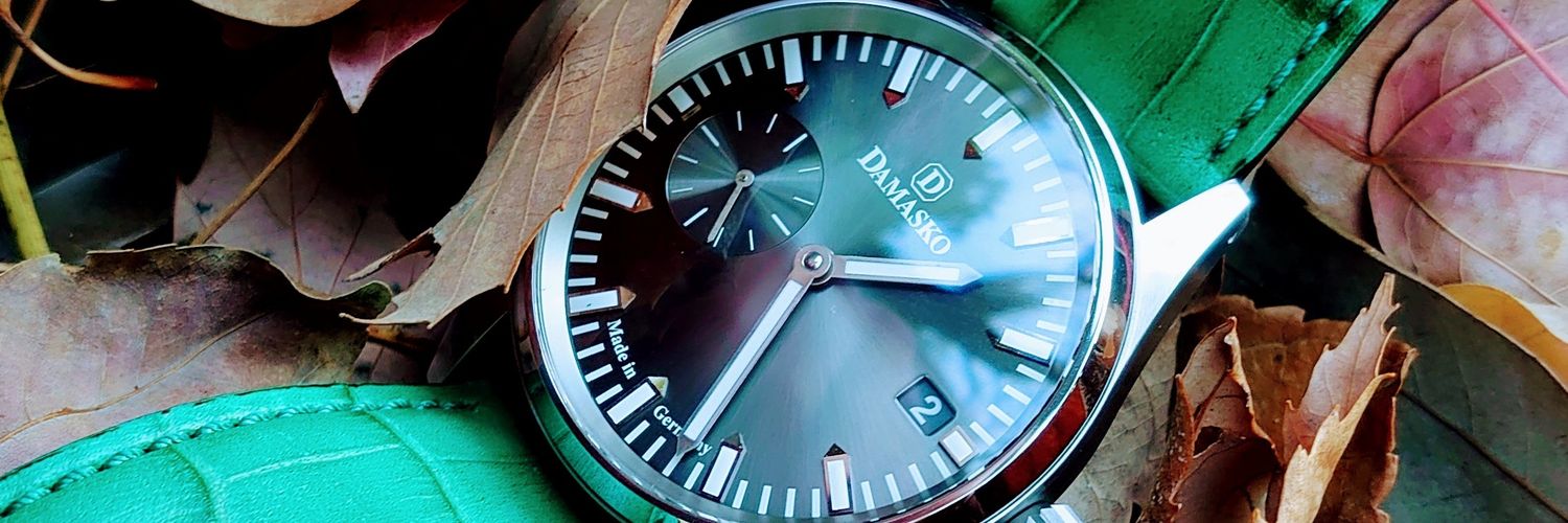 赤目(彷徨う) banner