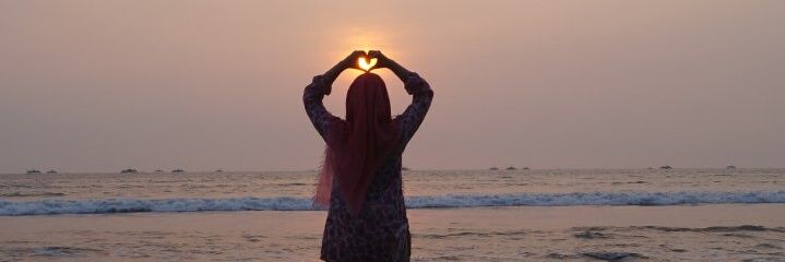 dewiamamal's profile banner image