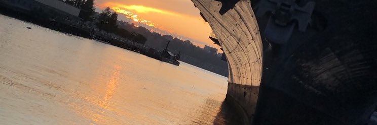 emsries's profile banner image