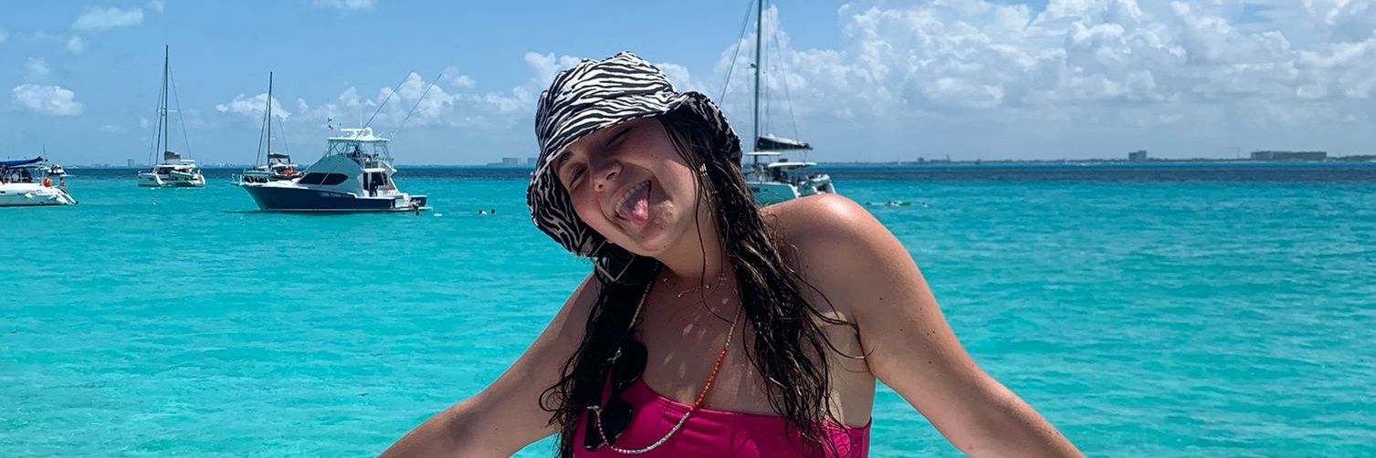 martutotona's profile banner image