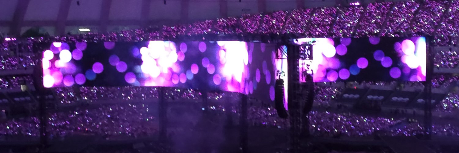 Wassanee1's profile banner image