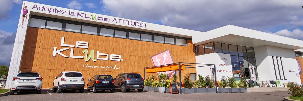 LE KLUBE banner