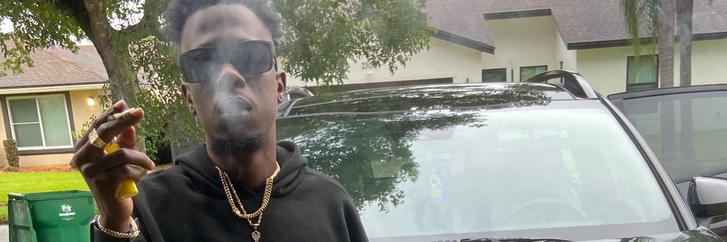 FlyImUno's profile banner image