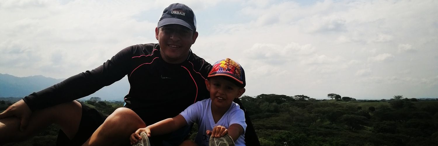 crisrojas27's profile banner image